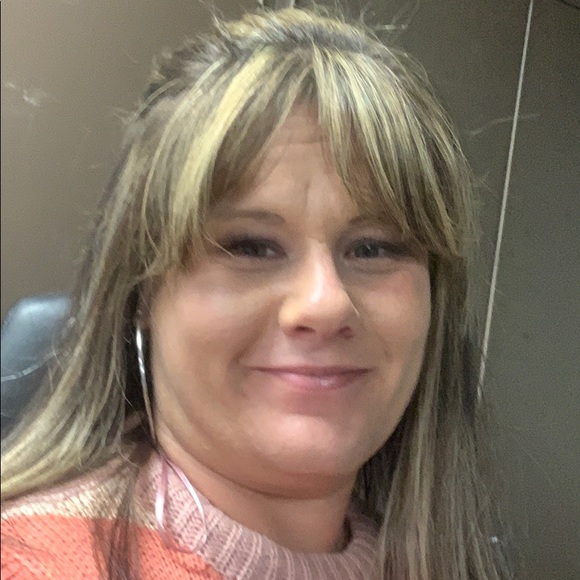 Meet your Posher, Catherine - Picture 1 of 1